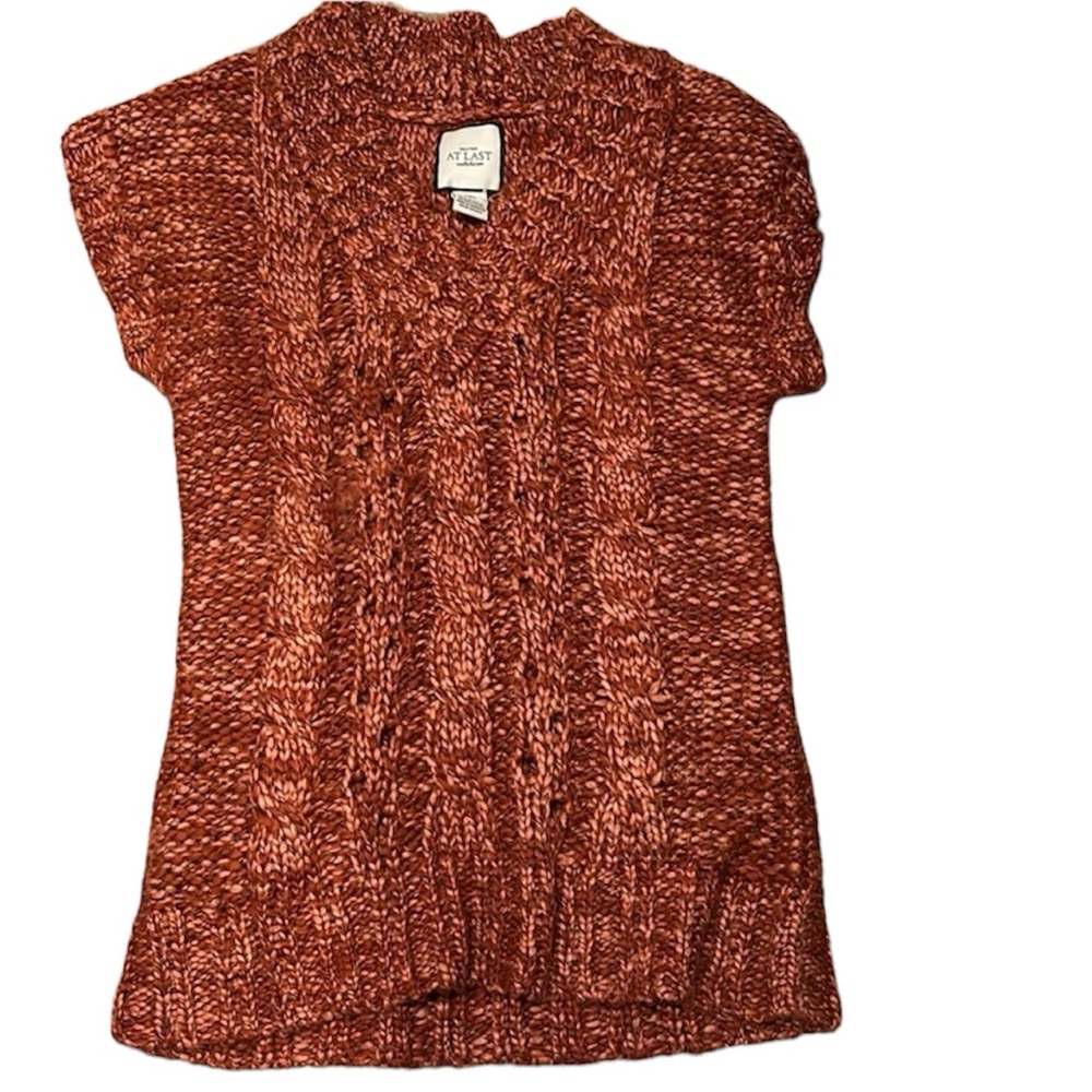 NWOT New York At Last short sleeve sweater L v-neck